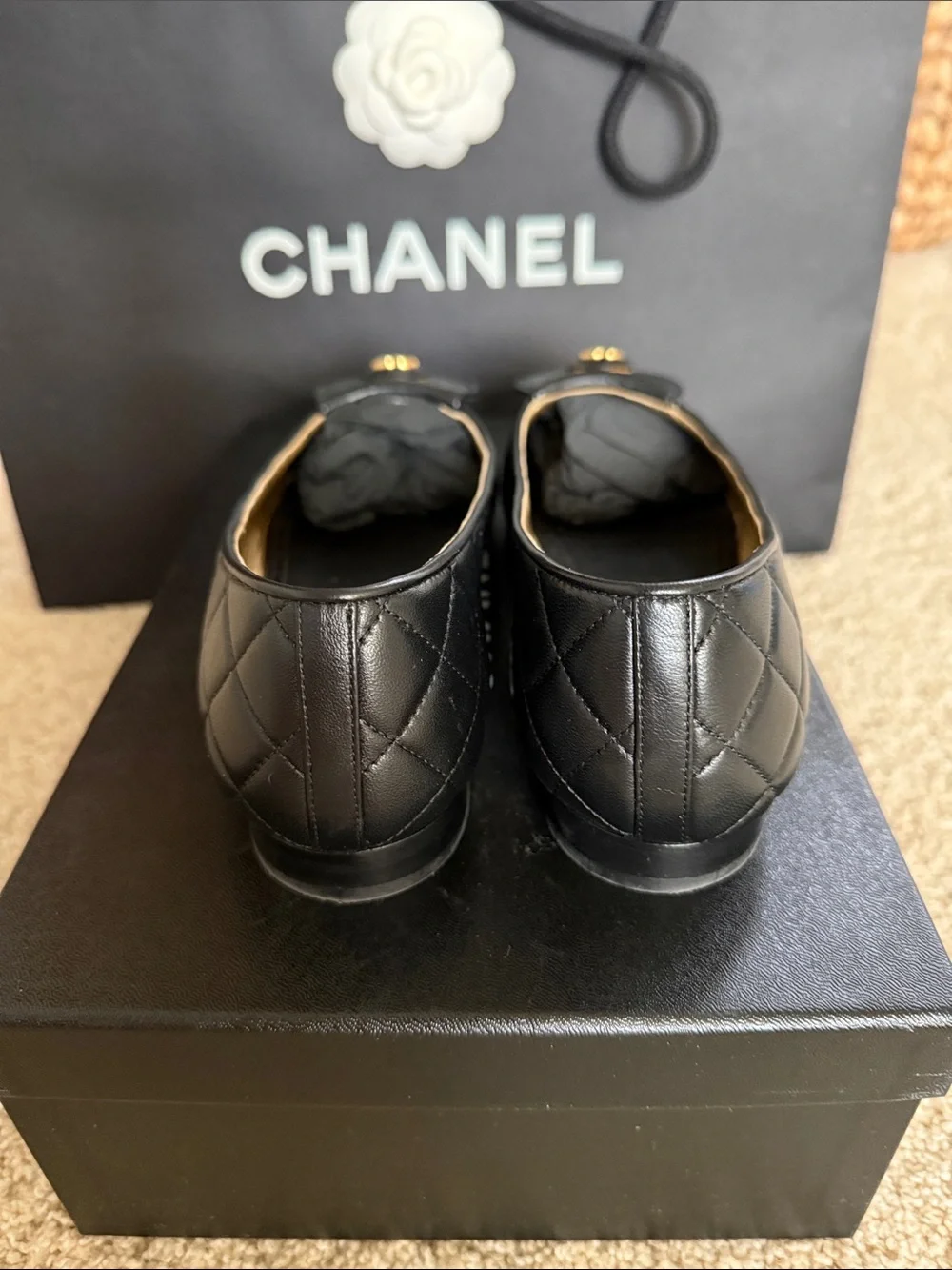 CHANEL classic quilted